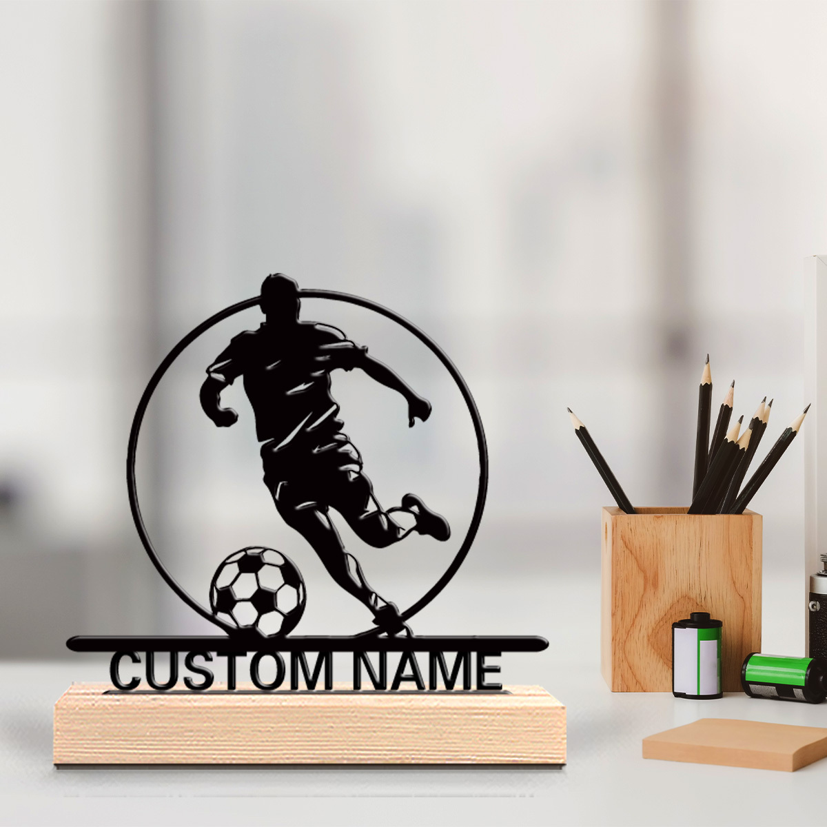 Home Decor Quirky - Statua in Metallo Personalizzata di Calciatore