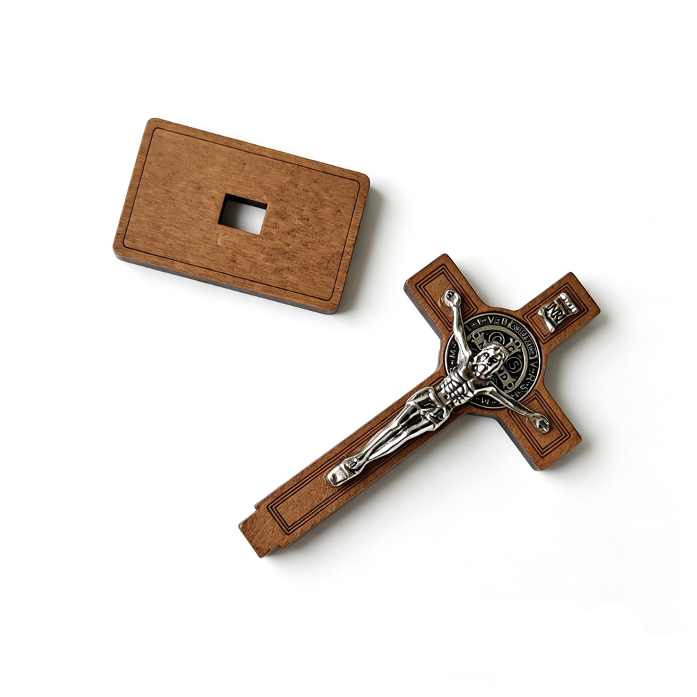 Crocifisso in Legno di San Ben - Home Decor Quirky recensione e prezzo